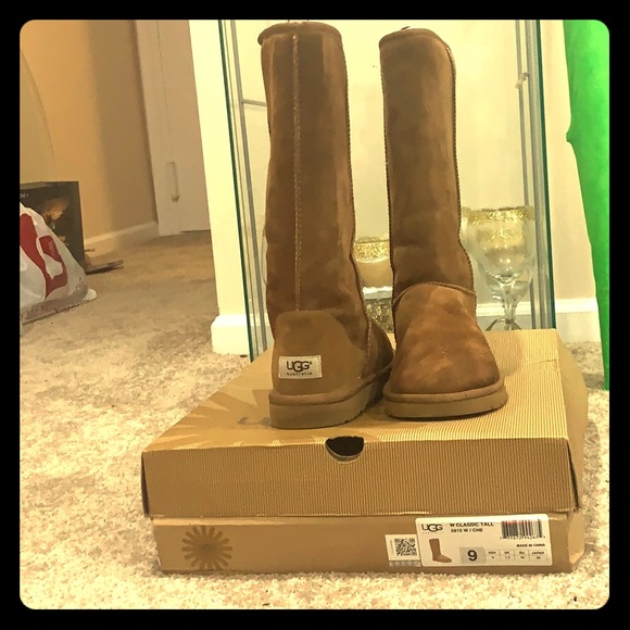Women’s Classic Tall Chestnut UGG